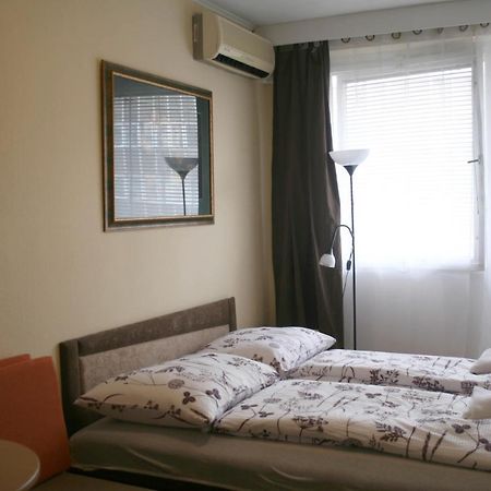 Victor Hugo Central Apartment Budapest Esterno foto