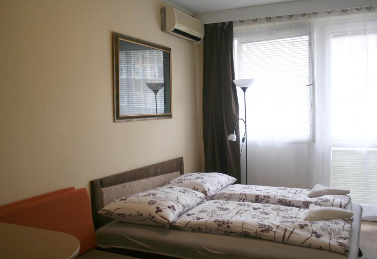 Victor Hugo Central Apartment Budapest Esterno foto