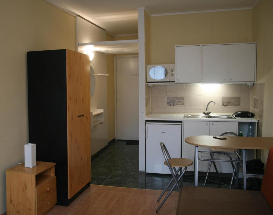 Victor Hugo Central Apartment Budapest Esterno foto